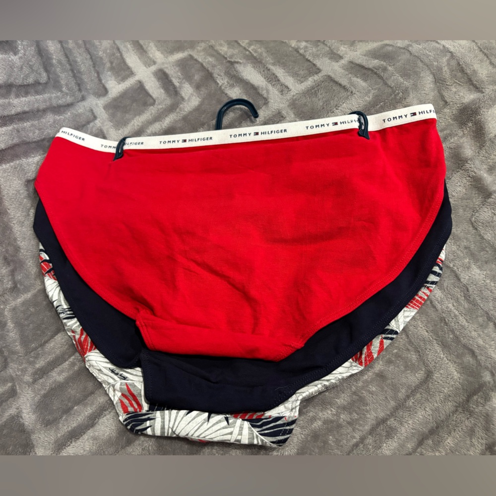 Tommy Hilfiger Classic Cotton Logo Bikini | 3 Pack | Apple Red/ Navy/ Mini Palms - Picture 2 of 5